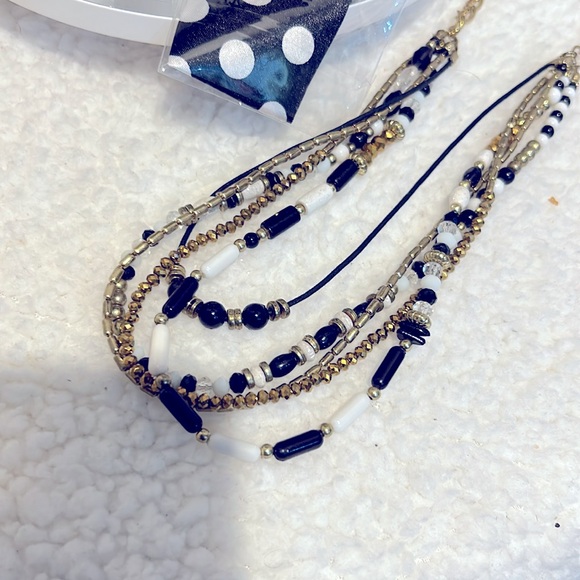 Kate Spade Satchel & Wallet likenew Free Twilly,Earrings,Necklace & Heart Mirror - Picture 9 of 17